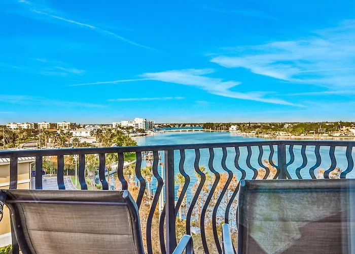 Palms Of Treasure Island 405